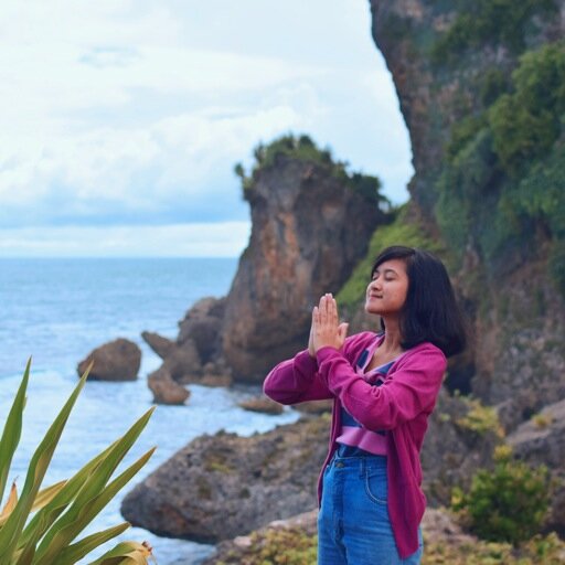 frilani's profile picture. INTJ (probably)