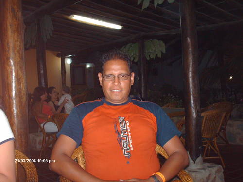 Venezolano al que le duele su País y cómo se ha venido a menos, profesional y padre.