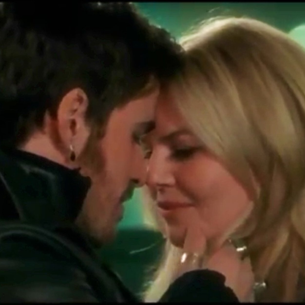 Im a BIG fan of Hook and Emma (OUAT)! #CaptainSwan This is a place other CS fans can come to show their love for the ship and the show! I will follow back!