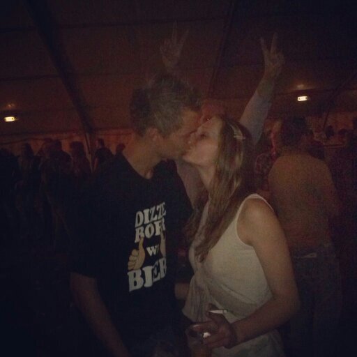 yvonn7's profile picture. -'Hunekop en Mooiwark fan !!! piene is emotie en emotie kist utzette, hoarvondie!! henri 09'05'14