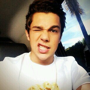 LoveAustinM108's profile picture. Plase Austin follow me I love you, very :) Plaseeeee