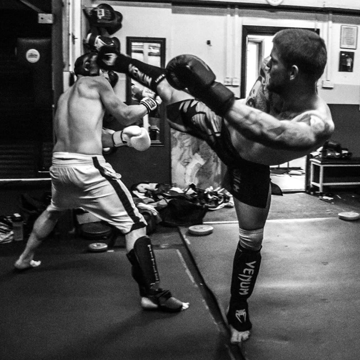 Love working out it the gym and am a fit ness freak!! MMA is what im about love it!! My boi thiago alvez thats what its all about!!