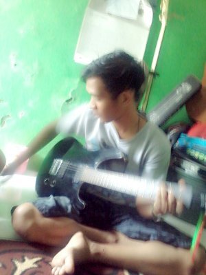 raka_m2's profile picture. 