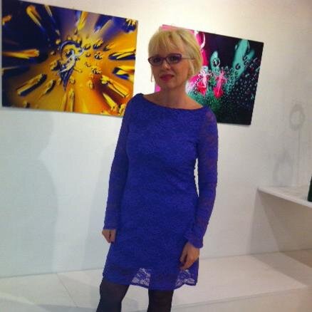 Art Curator, journalist, artist, gallerist, MyMicroGallery Milan, World wide art projects New York, London, Seoul, Paris,Italy