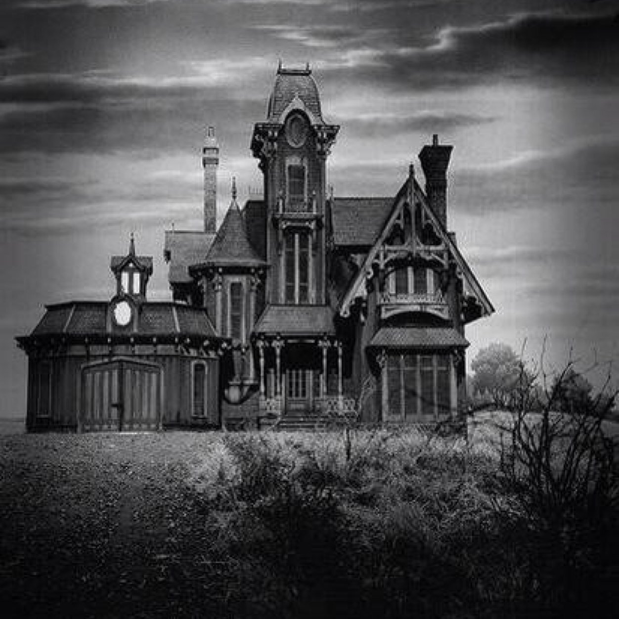 Locked in a haunted house. DM/@ to join.