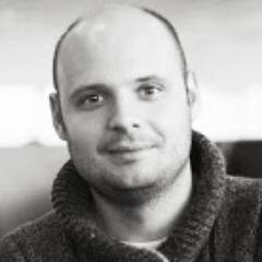 Ingeniero en computación. Actualmente Gerente de Investigación y desarrollo K2BTools (K2B, GeneXus). Haciendo sus primeras armas en periodismo deportivo