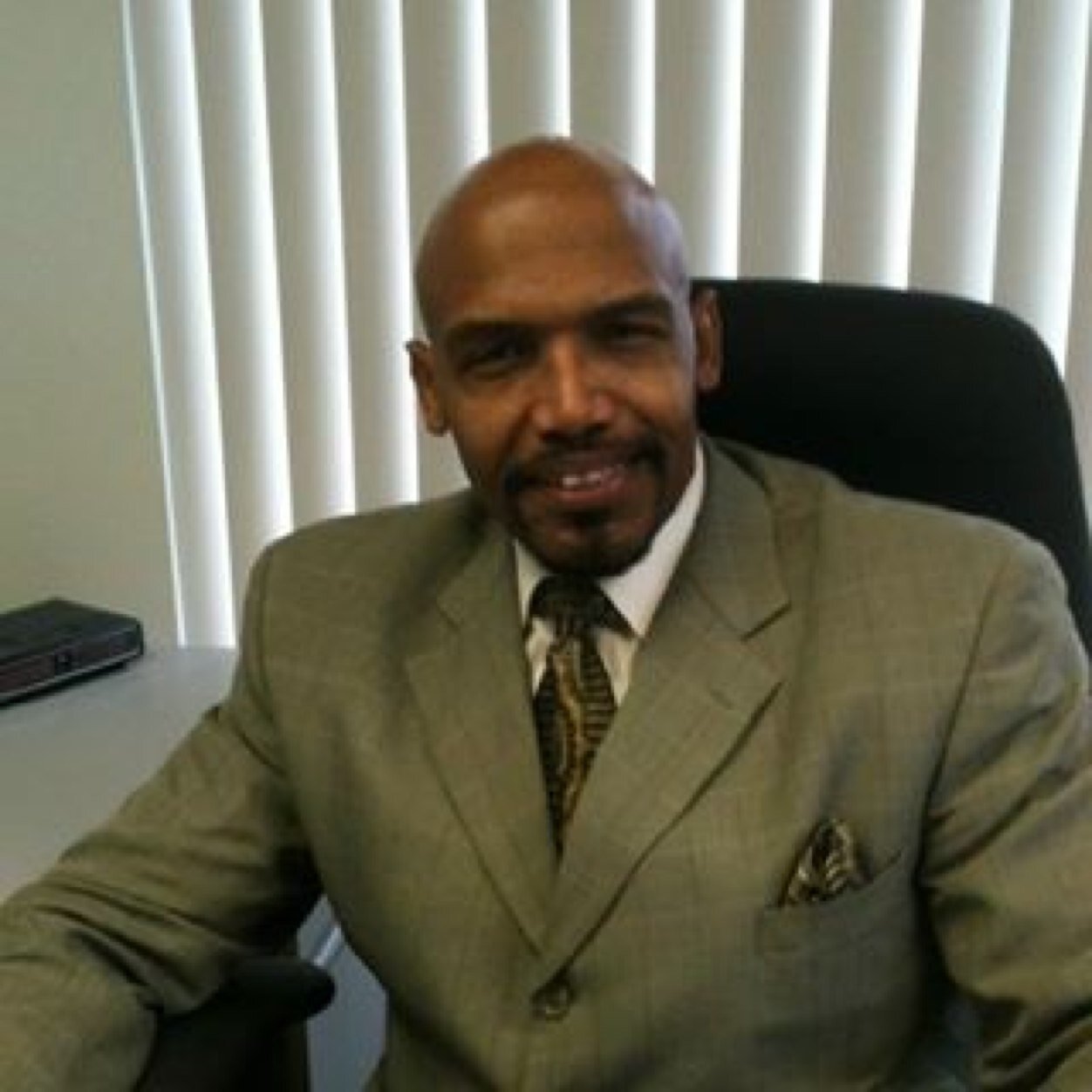 McSweenSr's profile picture. 