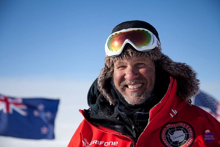 Explorador polar, fundador de viajes @tierraspolares y creador del Proyecto #TrineodeViento para la investigación polar. https://t.co/Y1FriXWDSm
