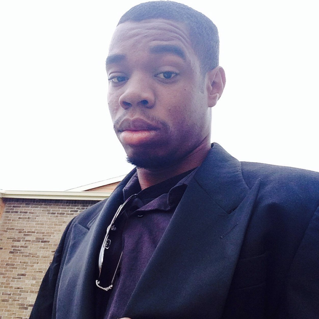 #TeamFollowBack #Gentleman The motto: Keep Calm and Pray. The names @killdatweet_kev cause i will kill every tweet best believe that.