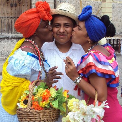 RazielAyhan's profile picture. Si amas algo déjalo ir, si regresa... Vete tu para que vea lo que se siente!!!