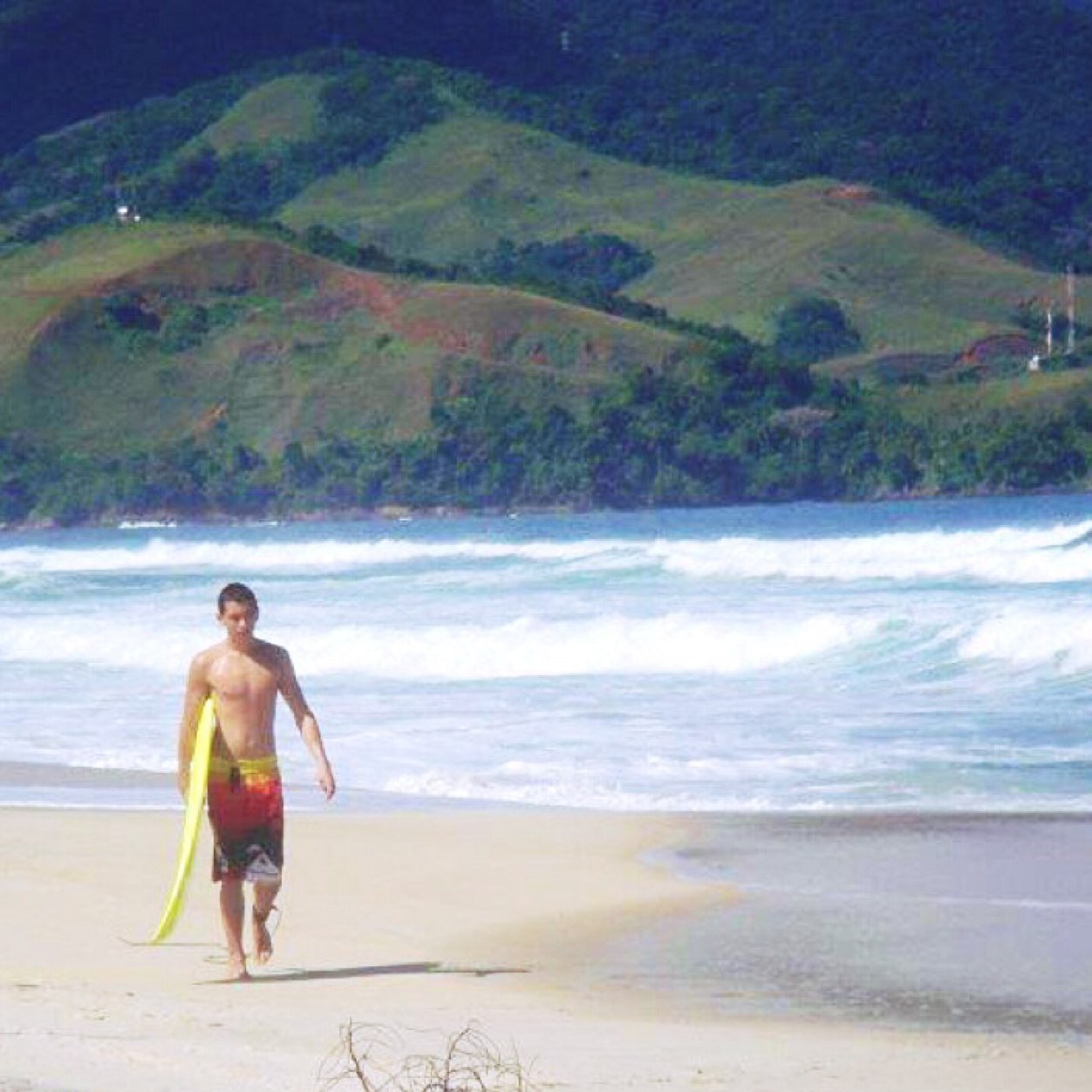 Não importa o tamanho da montanha... Ela nunca poderá tampar o Sol !