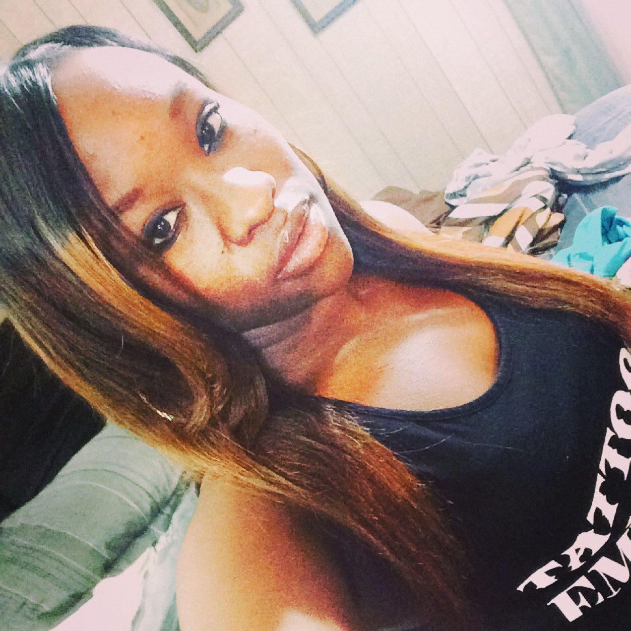 NO introduction Necessary! im ME• [[ Plain&Simple]] GOD is my creator! la Familia always!! MOMMY to a PRINCE~follow ME&i'll follow BACK! #teamNOteam Good Day! :