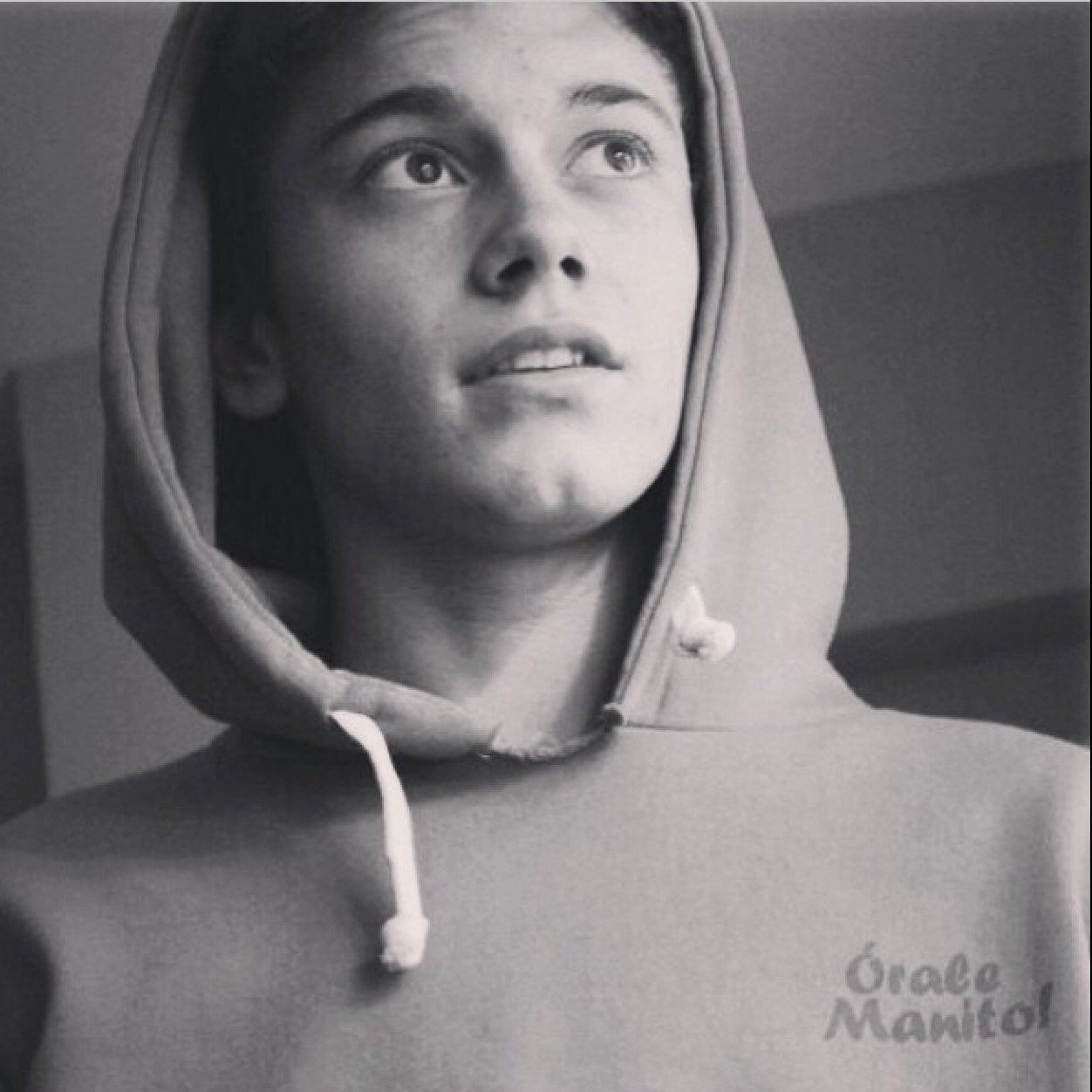Actor y cantante/ 18 años