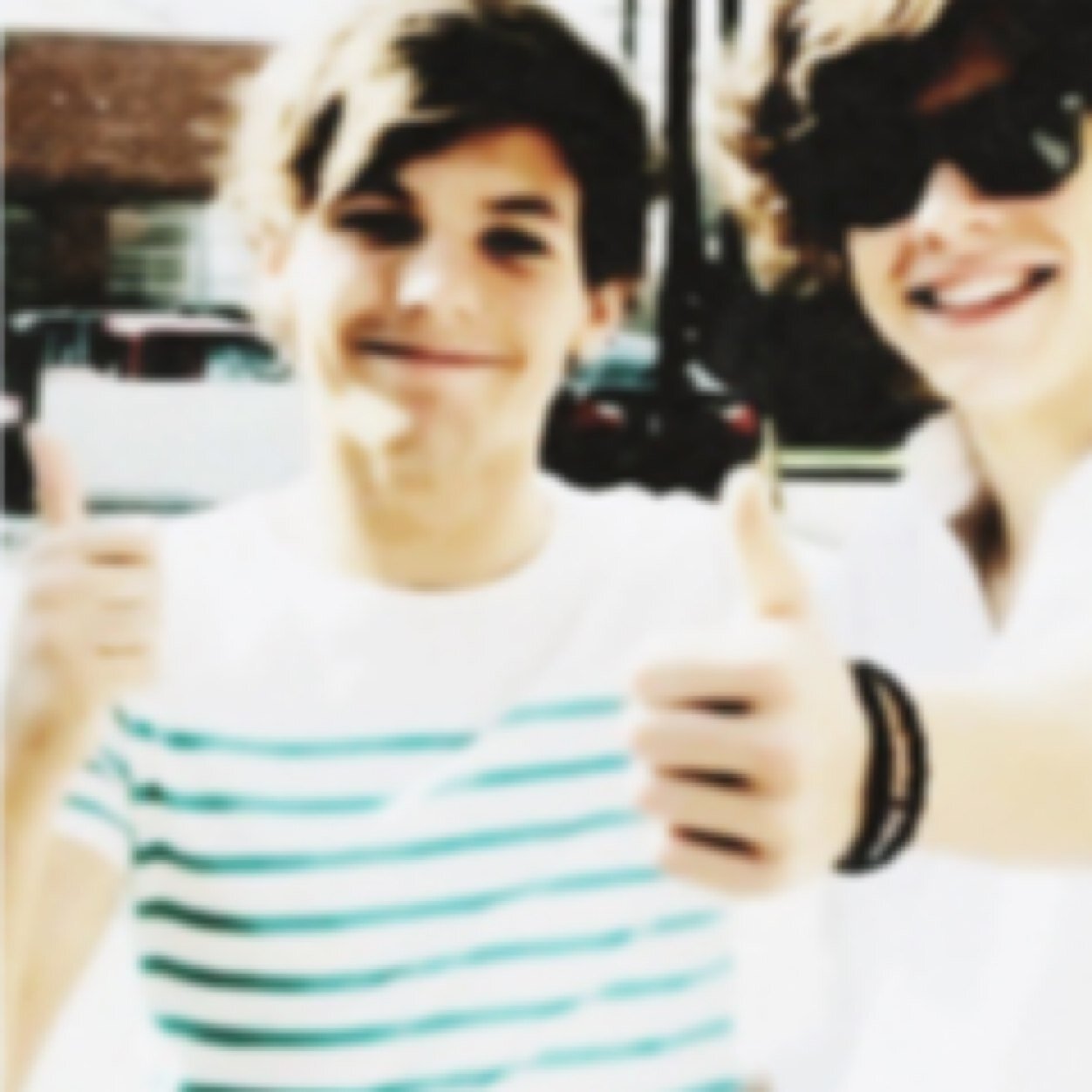 I gave you a free follow so please can you follow @selflesslarry thx