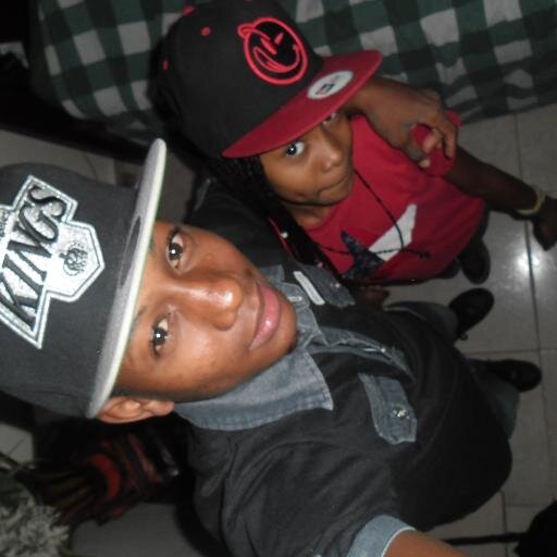 #Enano y me siento #Grande Soy #SIGUEMEYTESIGO #DEMBOWSERO♥ #TENGO PIN:22221CAE whatssap...Tirame por MSJ y te Lo doy'♥ ( ILOVE MI MOM'♥)