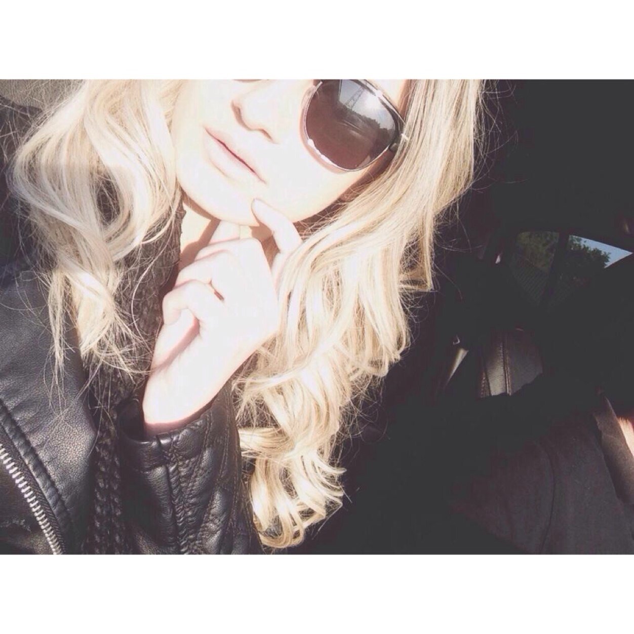 Ride it's a world, it's my world sorry. #TeamBlonde #TeamLens #TeamStoner