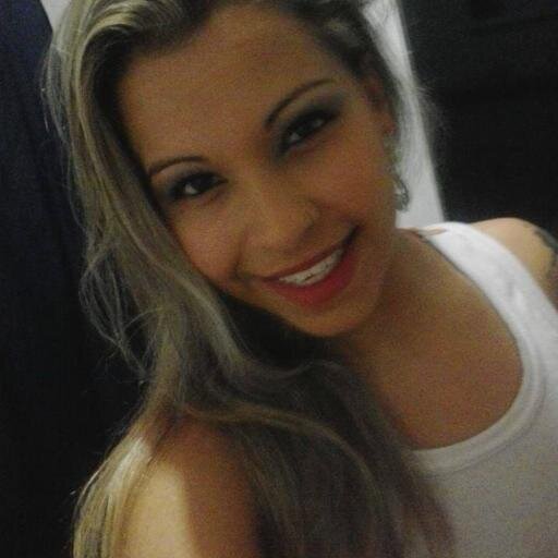 Gaucha, capricorniana, colorada, impaciente e LINDA. Humilde de vez em quando.