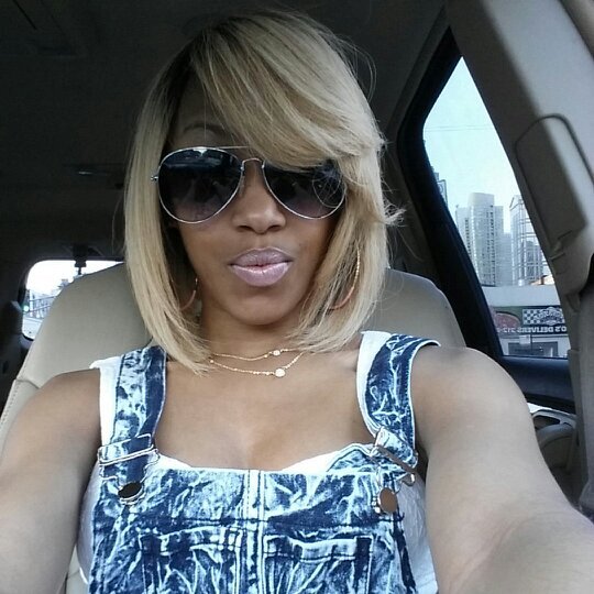 bourne_rose's profile picture. 