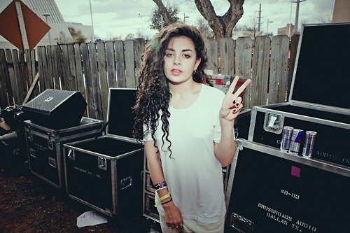 follow @exxaitchison and ask for a follow back, thaanks :)