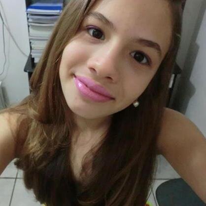 Aprendi que um dos segredos da vida é não demonstrar tudo que a gente sente.! :$