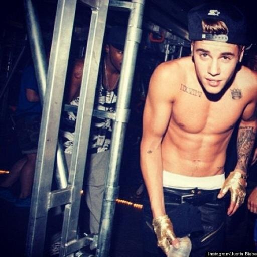 Sejam bem vindos Beliebers do Brasil e do mundo.
Contato: kidrauhlmrs@hotmail.com