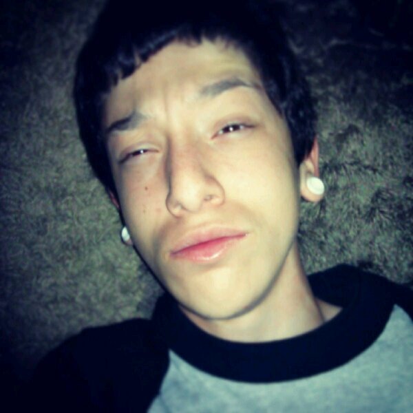ig:_angeeeeell | | single | | junior | | 6teen | | pretty_boy | | IHS | | gauges | |