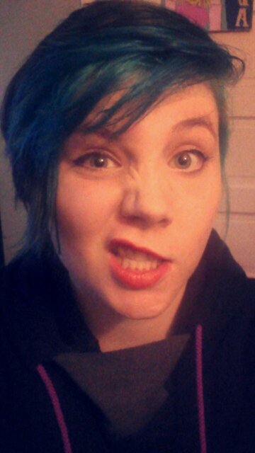 writter, loves butts. snapchat-danibew, kik-Daniboo04