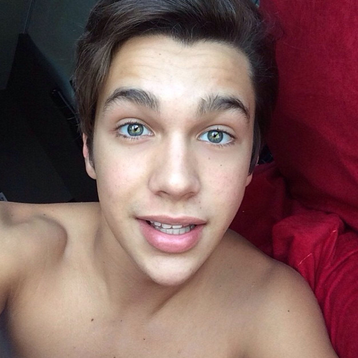 Hai i just gave u a free follow now go and follow @MahonePower_74