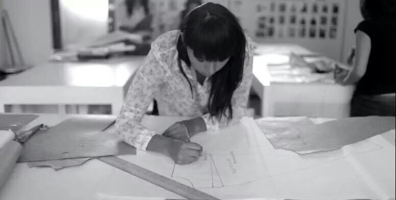 Diseñadora de moda, we do the fashion industry!!