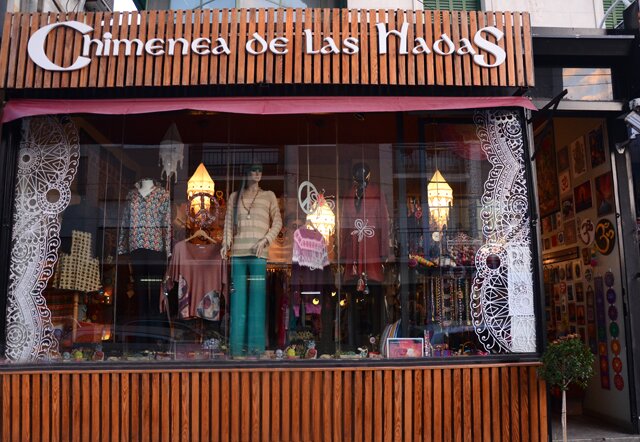 chimeneahadas's profile picture. Indumentaria, accesorios y decoración.