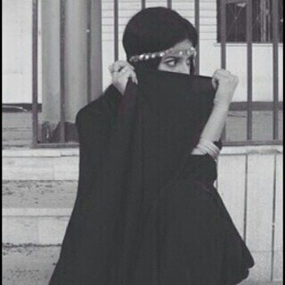 ‏‏آفتقد جزء من سعآدتي وفاة آحدهم.