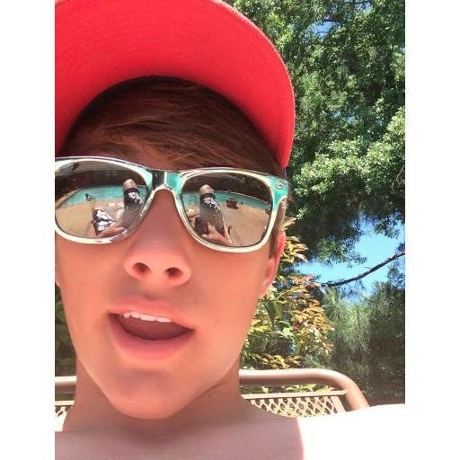 RephraseReality's profile picture. Watch this video if you read this!!  Official Twitter account of @iTylerHD's YouTube page!