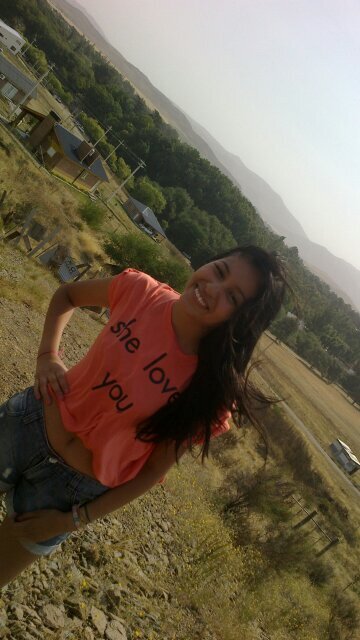 En quintoooo!! 
5 to 2015 ♥♥

La tristeza duele menos cuando Dios es el centro de nuestras vidas :)