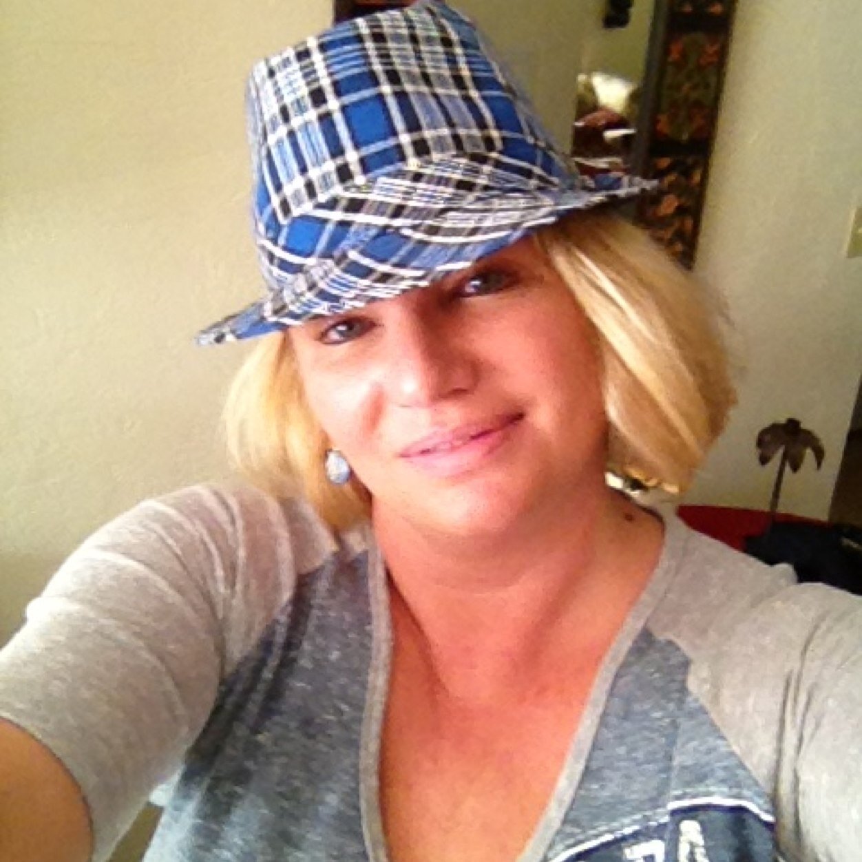 Live.  Laff.  Love.  Change it up.  Go deep.  Be unexpected.  Find yourself.  Find others.