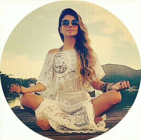 Somos um por todos e todos por uma e única a diva @PaulaFernandes7 , prometo te amar até o último dia da minha vida minha Pulinha.        Criado: 14/02/12