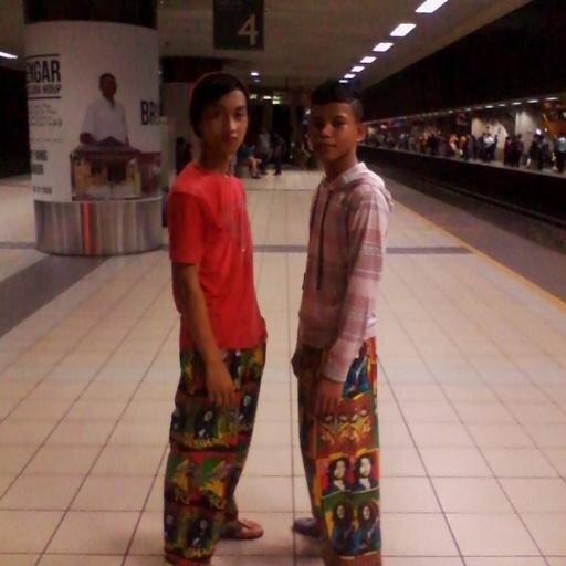 azirulroslan's profile picture. Fikir yang baik-baik
 Cakap yang baik-baik
 Sangka yang baik-baik