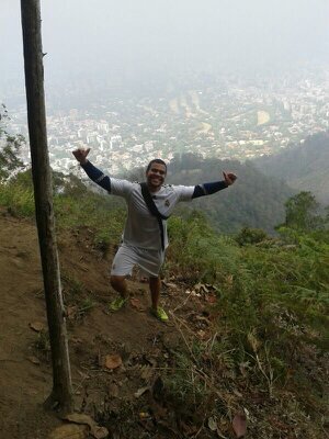 samuelox828's profile picture. Estudiante de Comercio Internacional ..!! Pana full jodedor y un poquiiiito loco jajjajaja !! Disfrutando la vida al maximo !! Sigueme y te sigo :P !