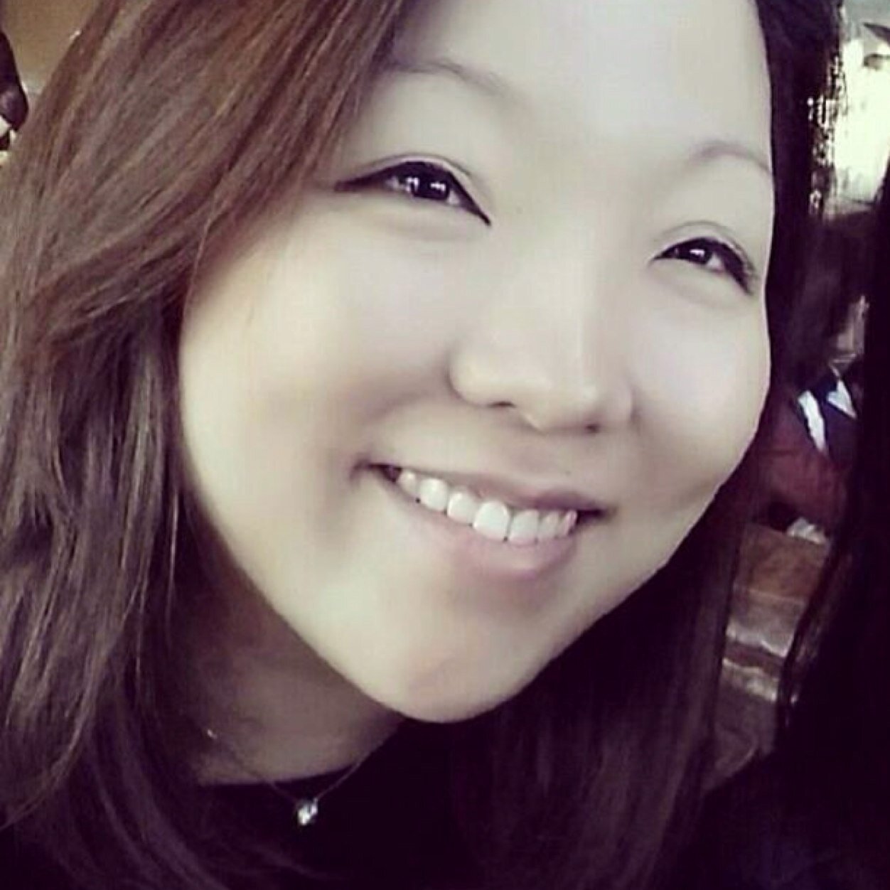 jennimoon's profile picture. // born and raised in #Miami 🌴newbie hiker in the #PNW🌲// into buying books I never quite finish 🤓📚📙