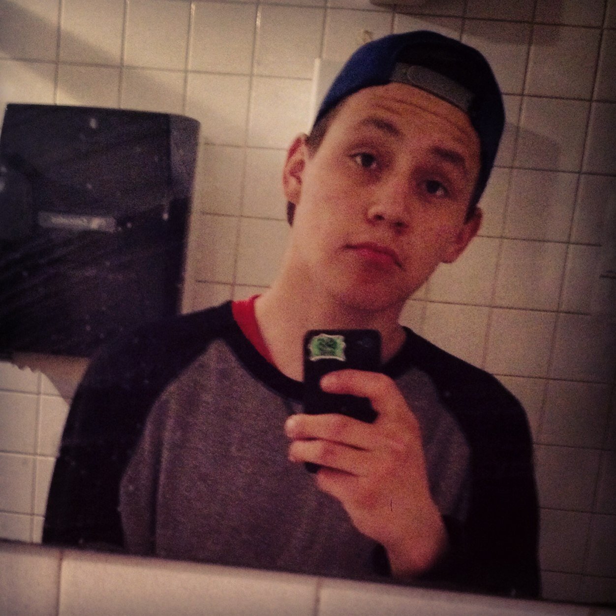 10Knutson's profile picture. 