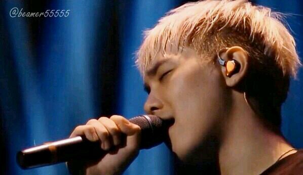 FTISLAND.Vo.Lee honggi   bot.   follow me.   5.18~