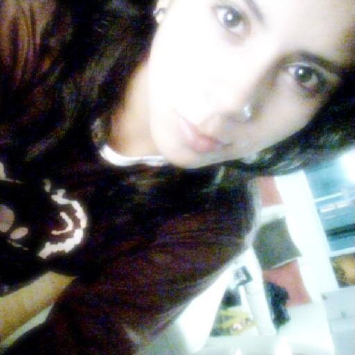 Nickizhome's profile picture. Si te pasas la vida Llorando y maldiciendo ESO sera tu vida, mejor cambiar el rumbo, sonríe, bendice y podrás dormir en paz