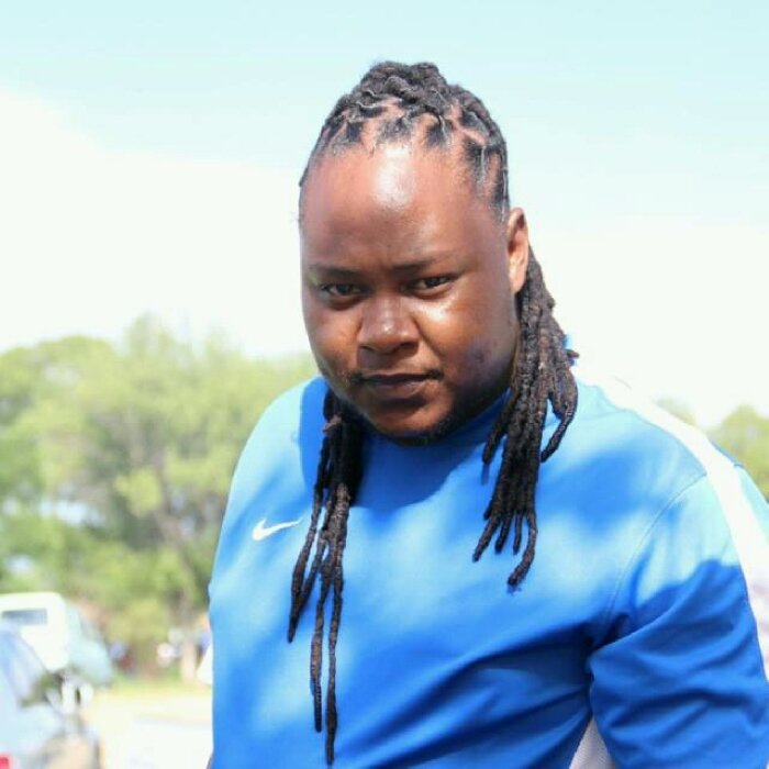 Tubs_Matle's profile picture. Tweeting quotes, jokes, advice, & facts that relate to your everyday life. Salute!!