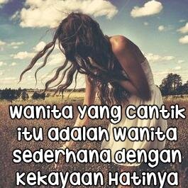 Kecanikan yang abadi terletak pada keelokan adab dan ketinggian ilmu seseorang. Bukan terletak pada wajah dan pakaiannya.
