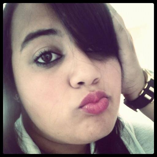 quem se descreve se limita , e o limite ñ é minha meta , segue q sdvt, -segue ela tbm @MilleDtr_25