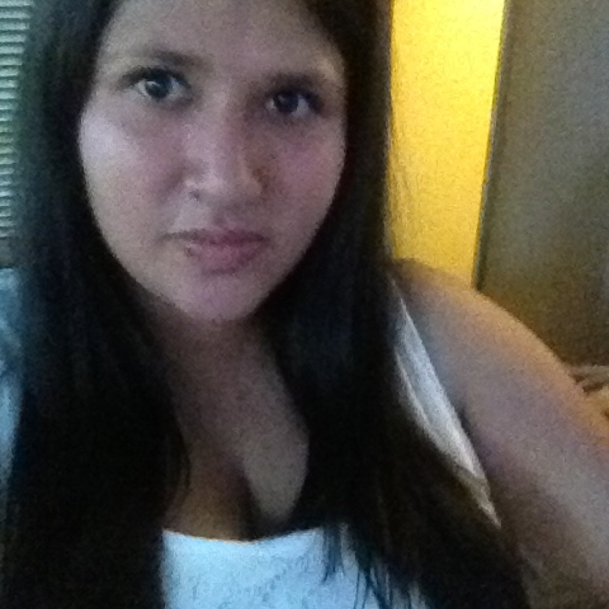 clau_iluvmusic's profile picture. Im 25yrs old and a UCI Alumni. i love music #TeamPitbull, #Lovatic, 2pac, BTNH #OPM ....Lakers!!!