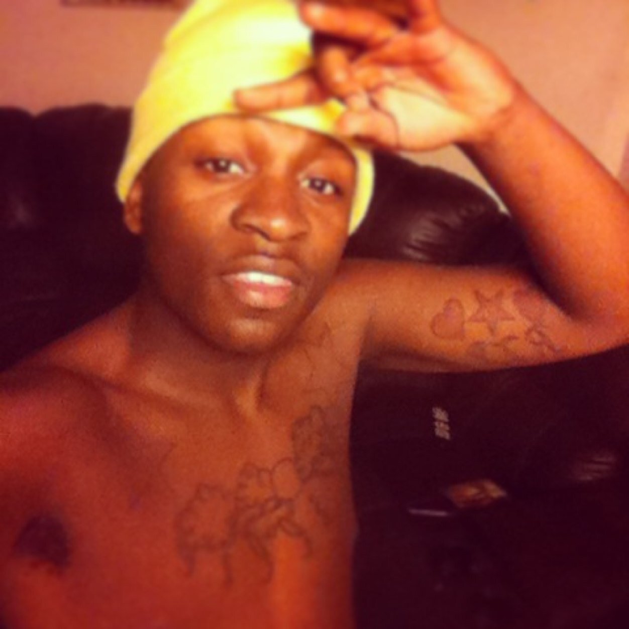 Bitch Just Fallow A Real Nigga !!!