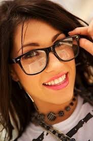 Cabeza en alto, mantente firme, finge una sonrisa y continua