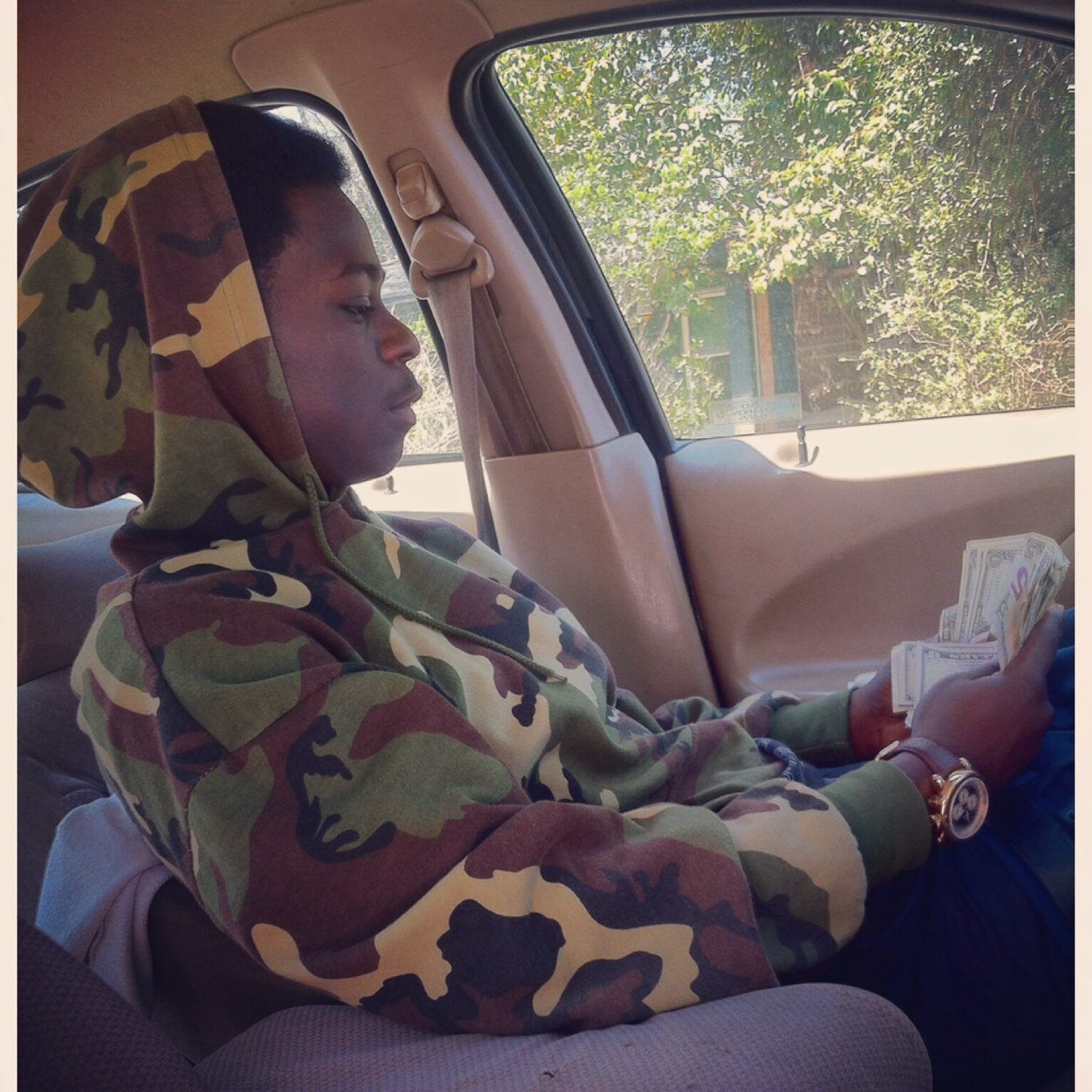 Fuck wat u heard about a nigga and believe wat ya saw #FreeRambo #FreeLilCooney #DWB4L #ANW