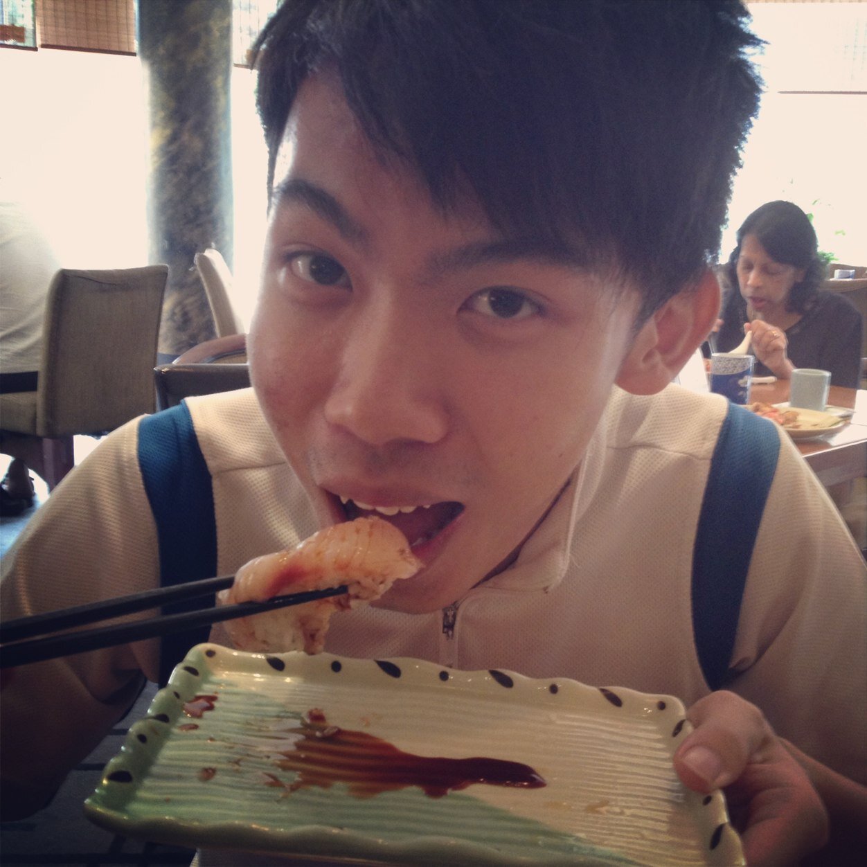 yuxiang93's profile picture. I don't forgive people because I'm weak, I forgive them because I am strong enough to know people make mistakes.