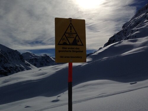 cyberyosh's profile picture. 